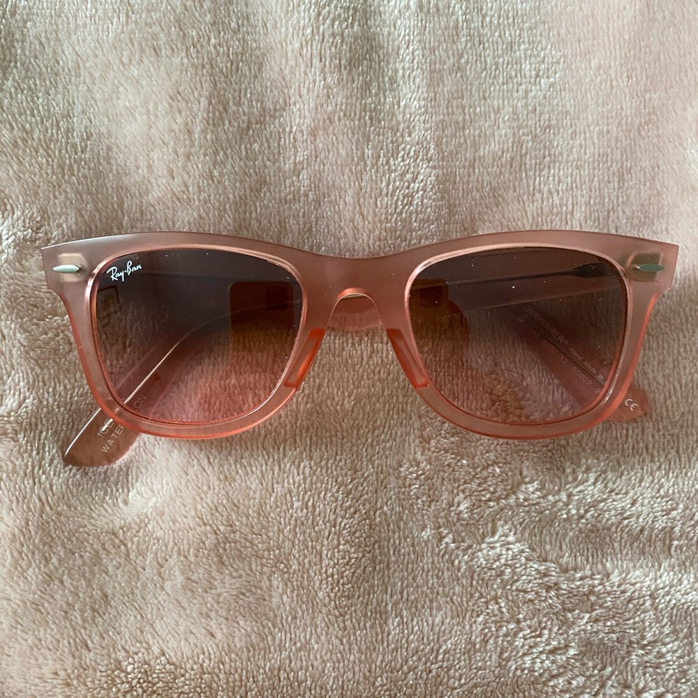 Ray Ban pink wayfarer